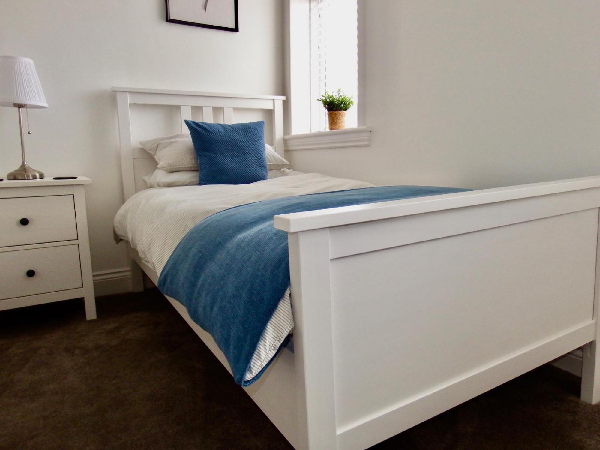 Newly Renovated 3 Bedroom Victorian Detached House Борнмут Экстерьер фото