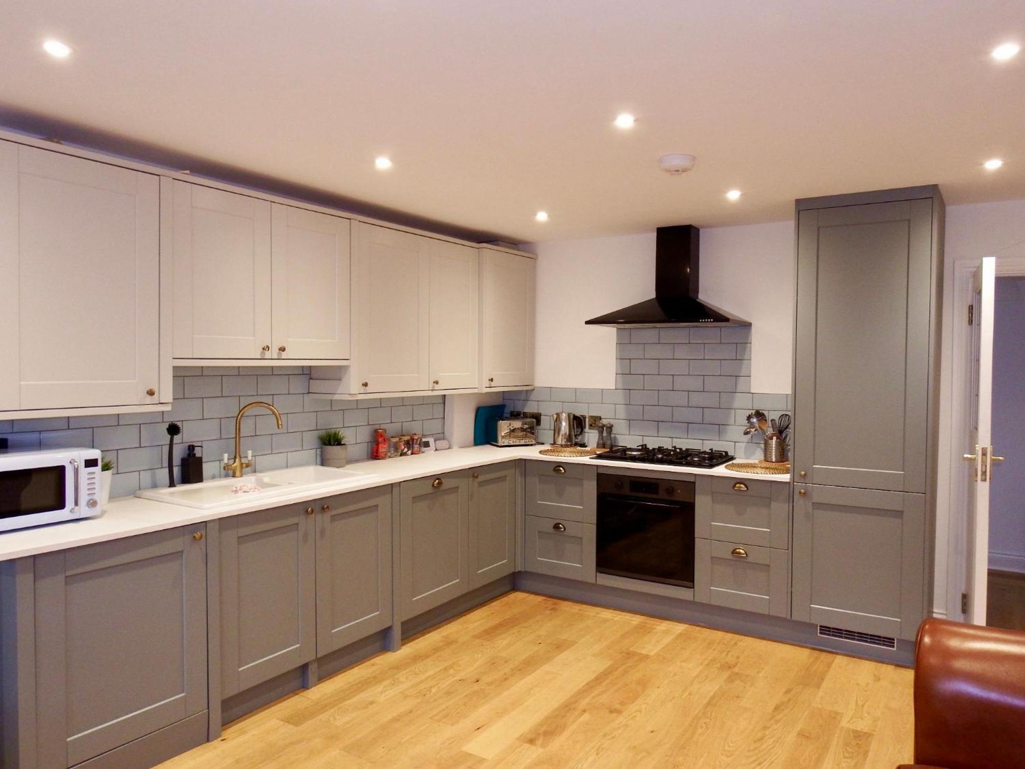 Newly Renovated 3 Bedroom Victorian Detached House Борнмут Экстерьер фото